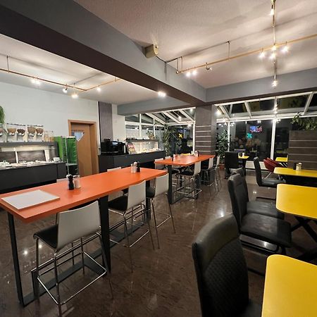 Globotel Hotel Garbsen Bagian luar foto