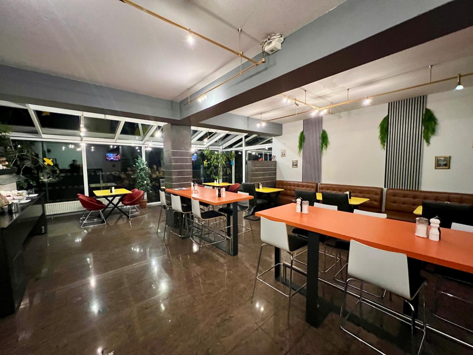 Globotel Hotel Garbsen Bagian luar foto