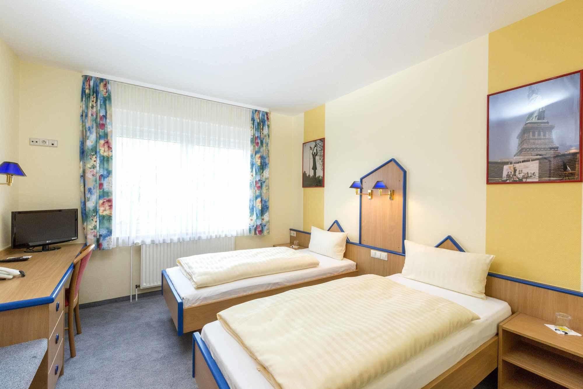 Globotel Hotel Garbsen Bagian luar foto
